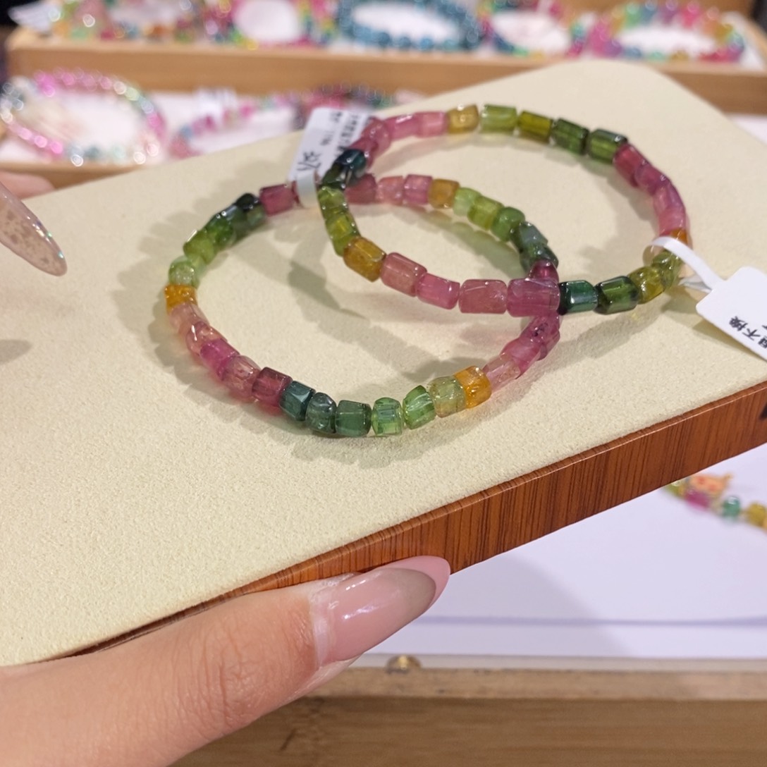 碧玺多样性发货其一未镶嵌