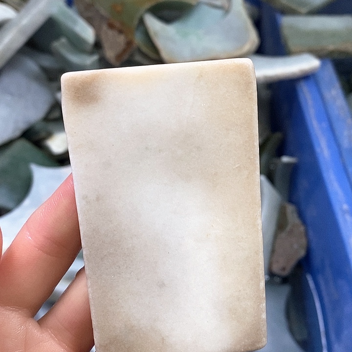 翡翠裸石缅甸翡翠边角料