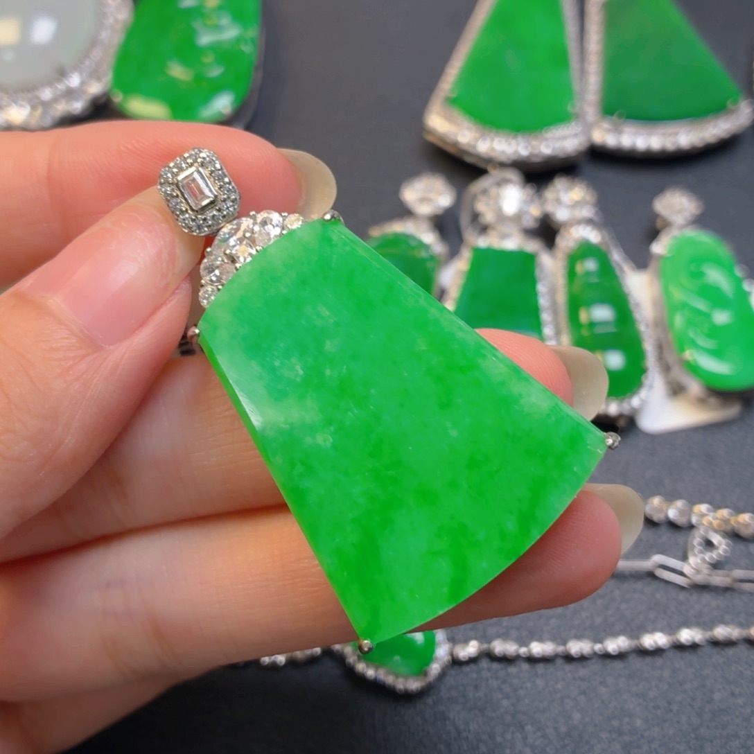 翡翠银S925镶嵌颈饰