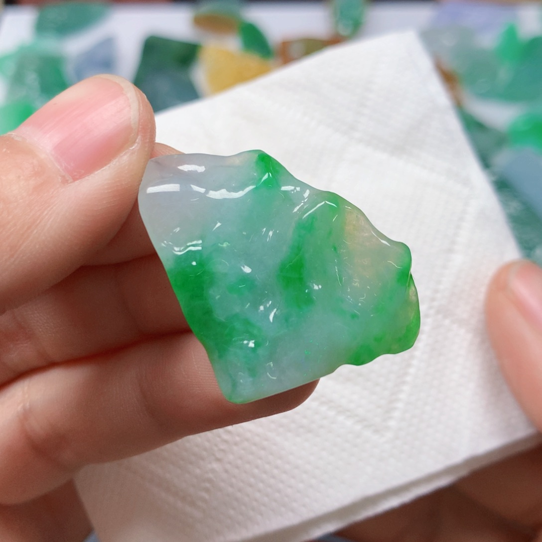 【闪购商品】翡翠吊坠(不含链)未镶嵌