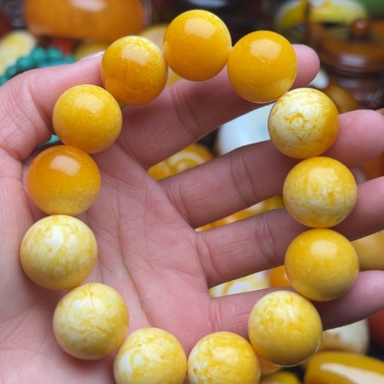 琥珀手串未镶嵌蜜蜡
