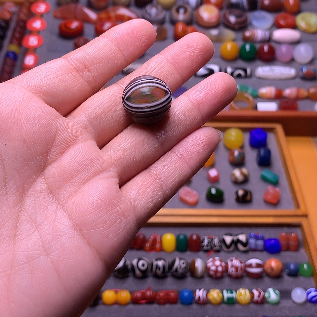 春****玛瑙/玉髓未镶嵌颈饰