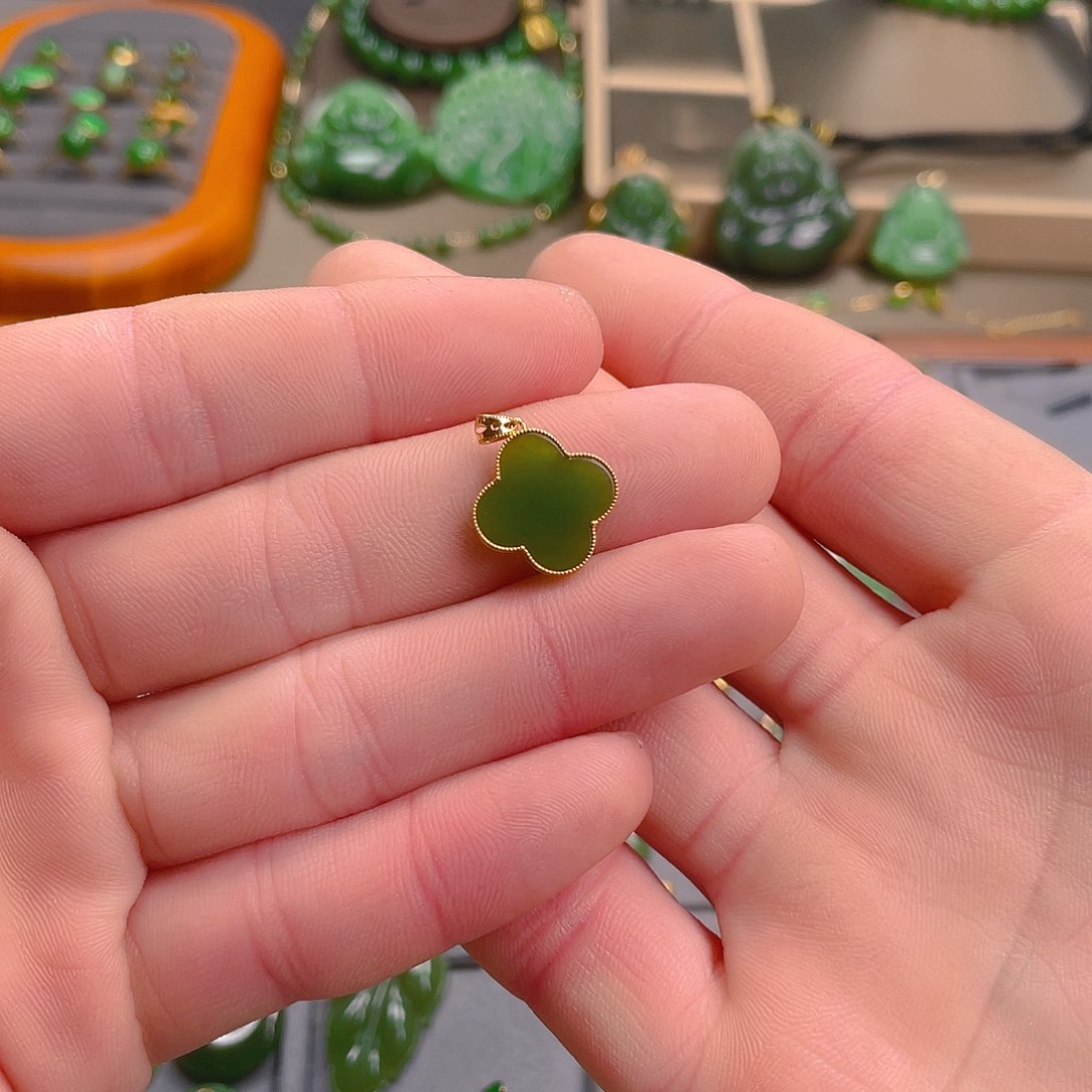 和田玉（碧玉）吊坠(不含链)18K金镶嵌598