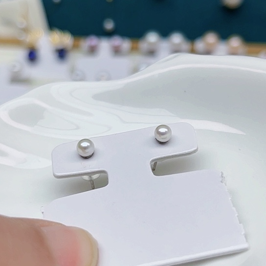 淡水珍珠耳饰未镶嵌