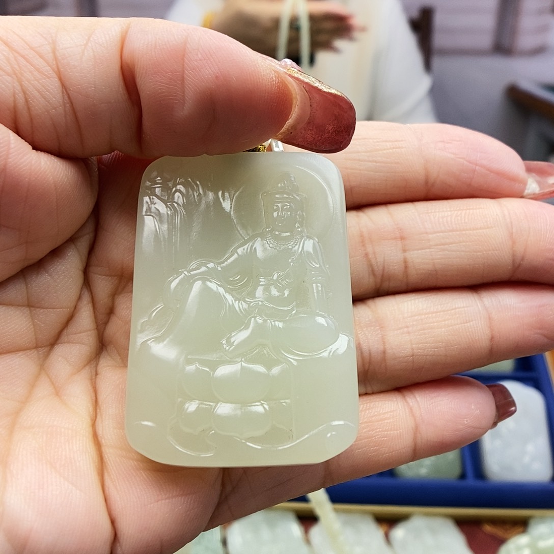 【闪购商品】和田玉颈饰未镶嵌胖*