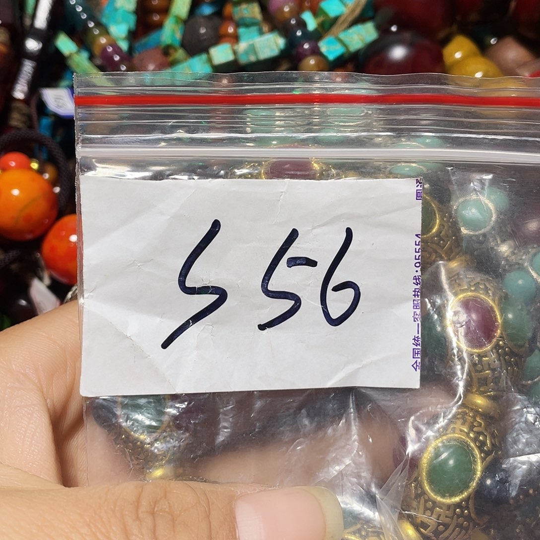 爱***我琉璃/树脂/塑料类优惠多多