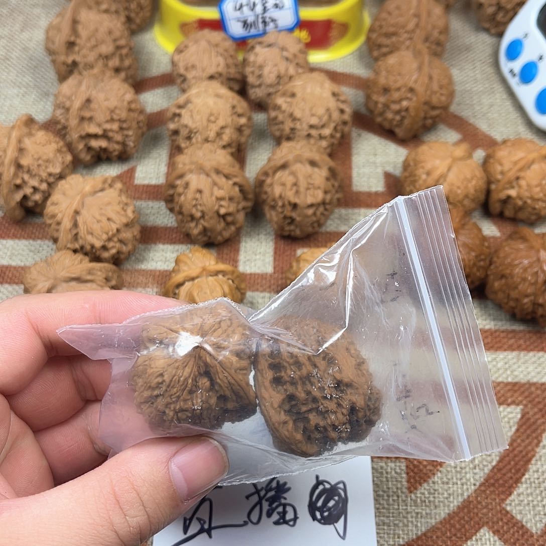 核桃把件40尺全品南疆石