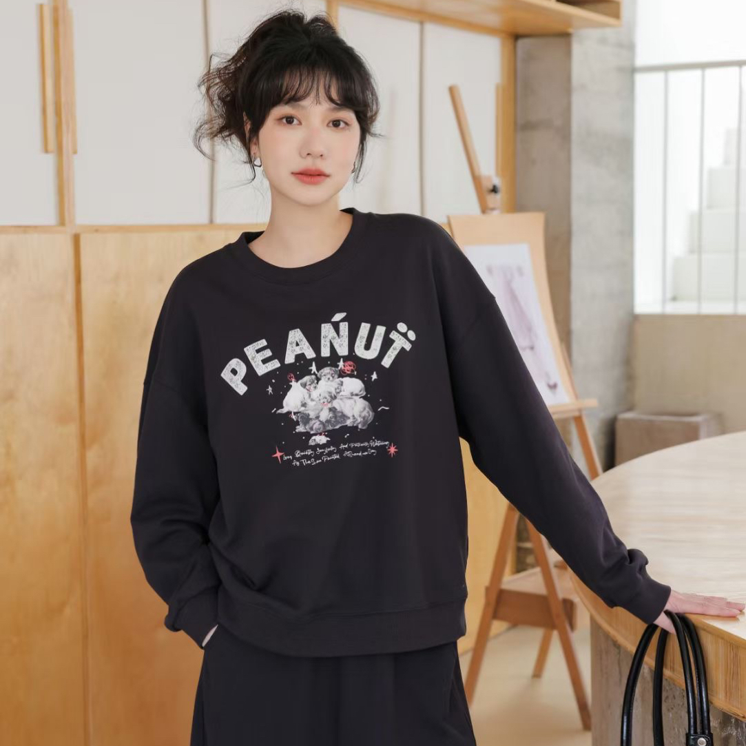 PEANUT卫衣       