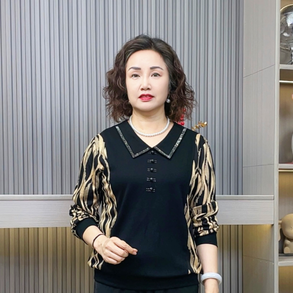 翻领长袖休闲风时尚中老年女装秋季百搭拼接小衫大码妈妈装上衣