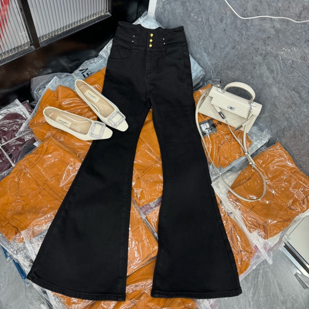 【相老板】精选新品-8116-加厚绒三粒扣牛仔喇叭裤