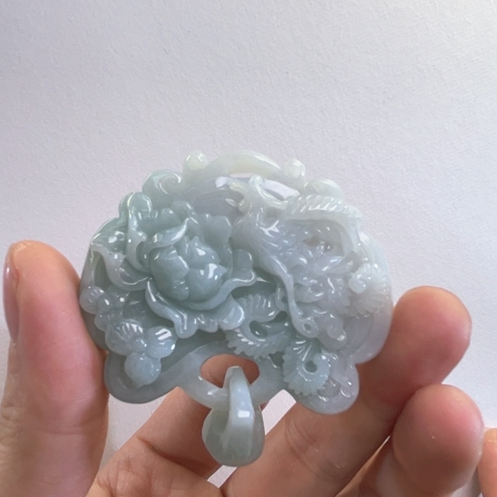 翡翠吊坠(赠链)未镶嵌代编织