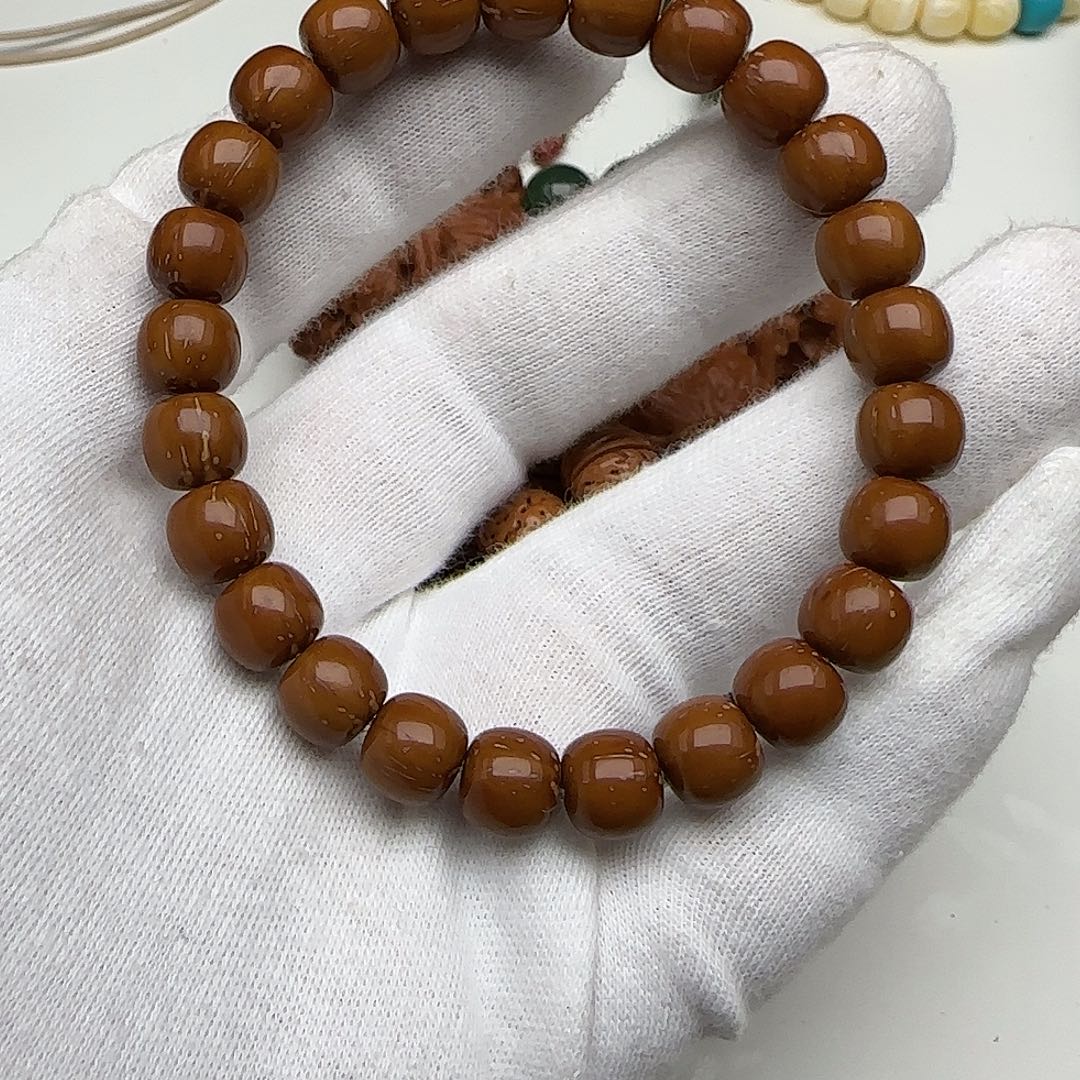 L***i手串紫金鼠老型手串