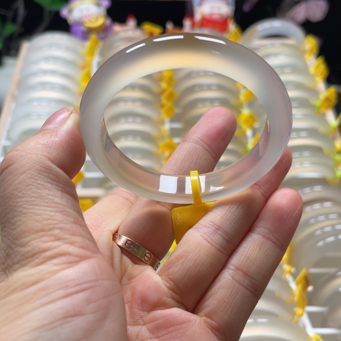 玛瑙/玉髓未镶嵌手镯