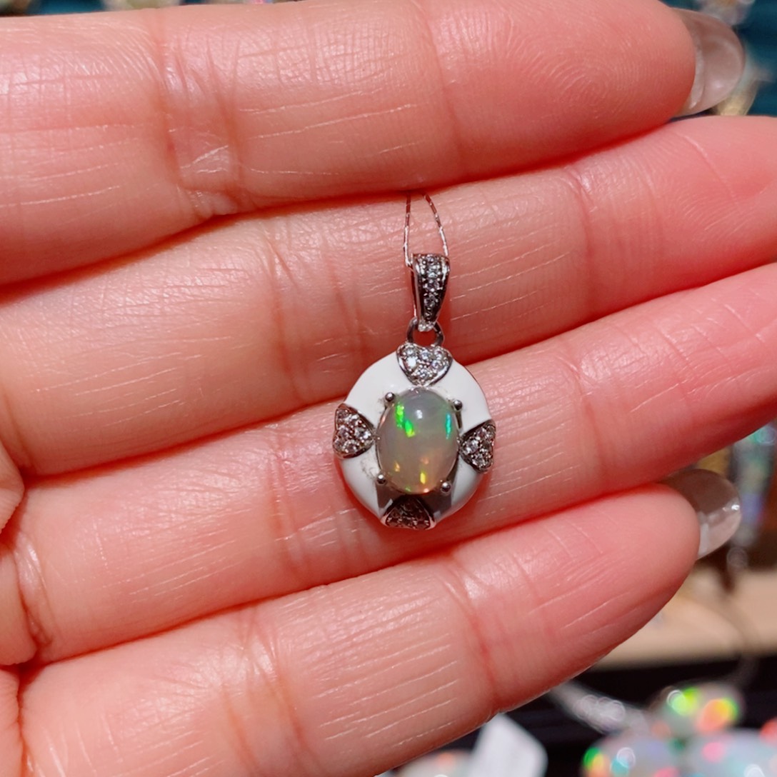 欧泊欧泊吊坠银S925镶嵌