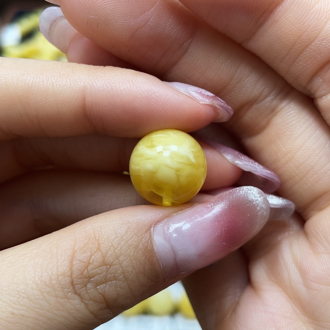 蜜蜡裸石未镶嵌圆珠13.9mm福利（瑕）