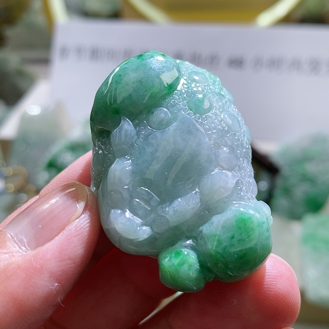 【闪购商品】翡翠颈饰未镶嵌111111111111111