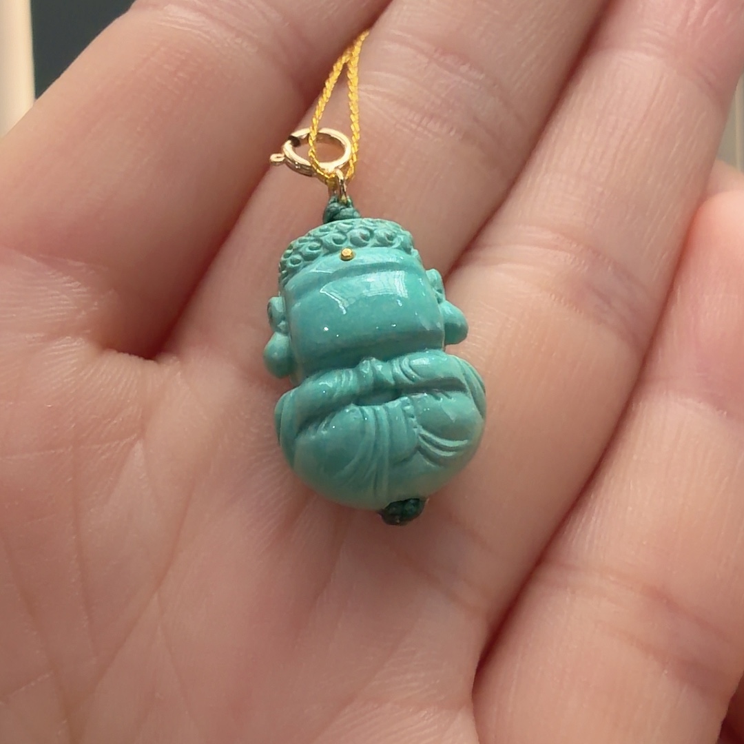 绿松石未镶嵌颈饰