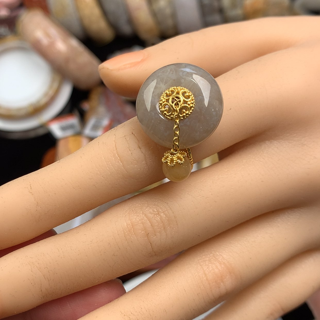 【闪购商品】硅化珊瑚（珊瑚玉）手镯未镶嵌戒指