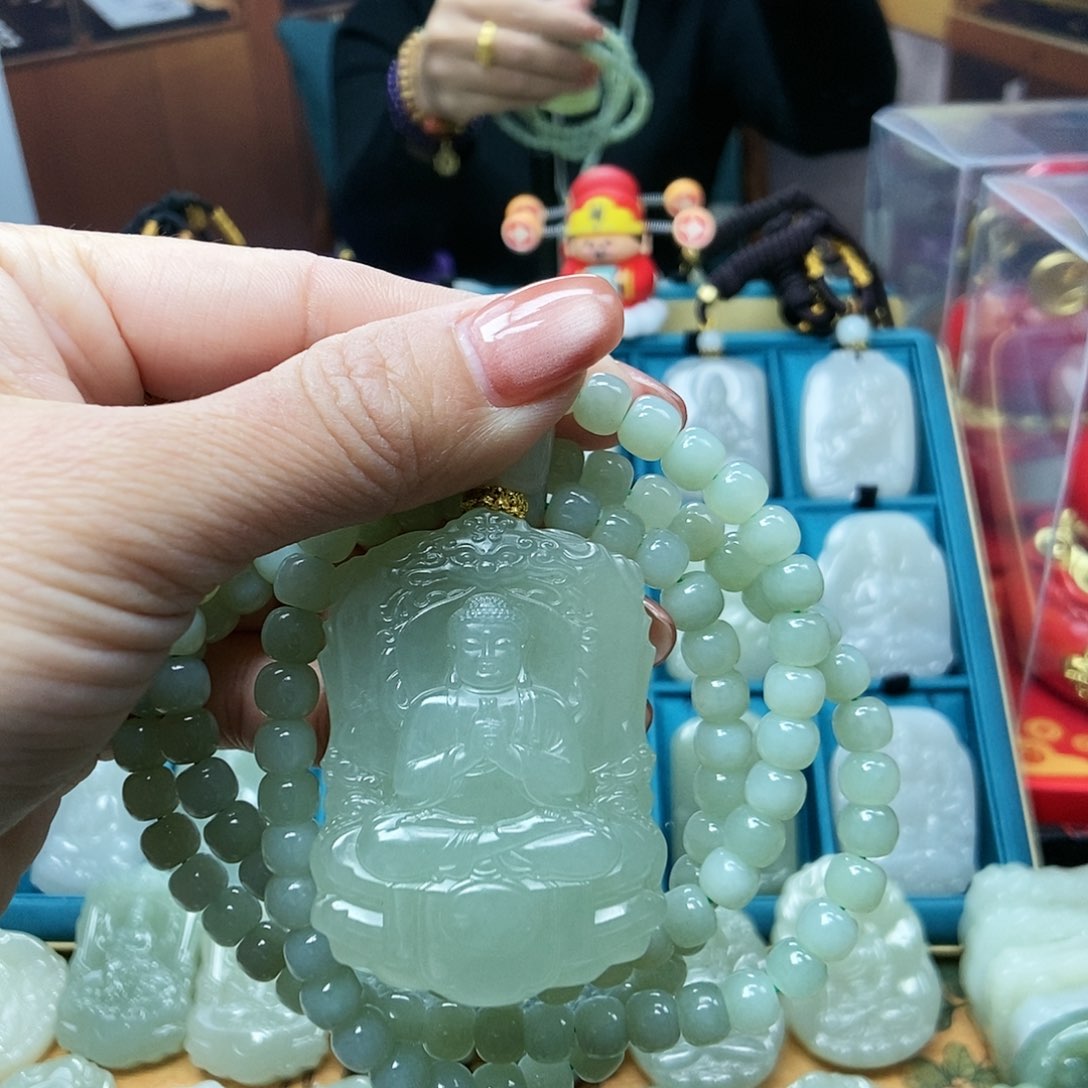 和田玉颈饰未镶嵌东****】