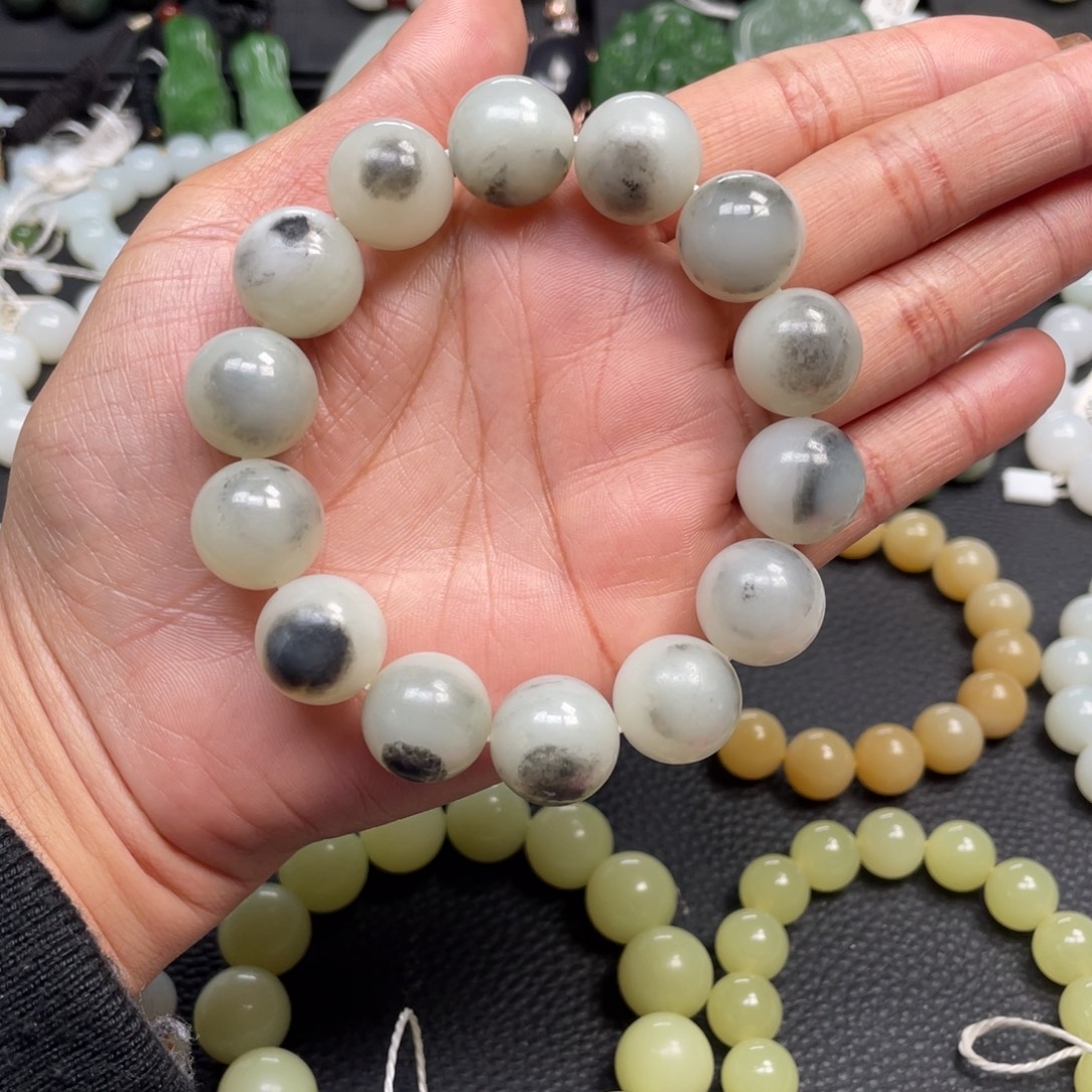 和田玉未镶嵌手链