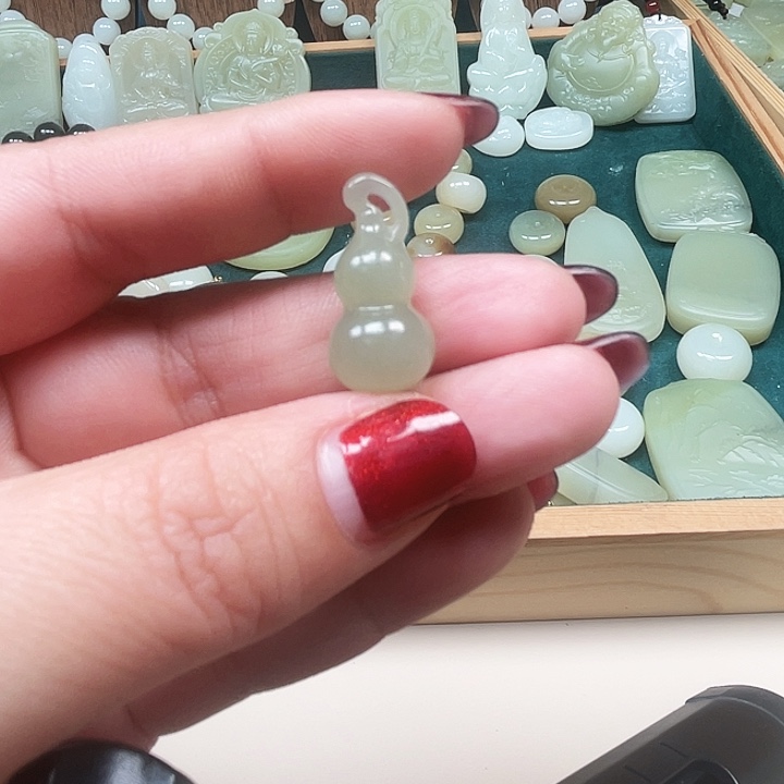 和田玉（糖玉）未镶嵌珠宝半成品