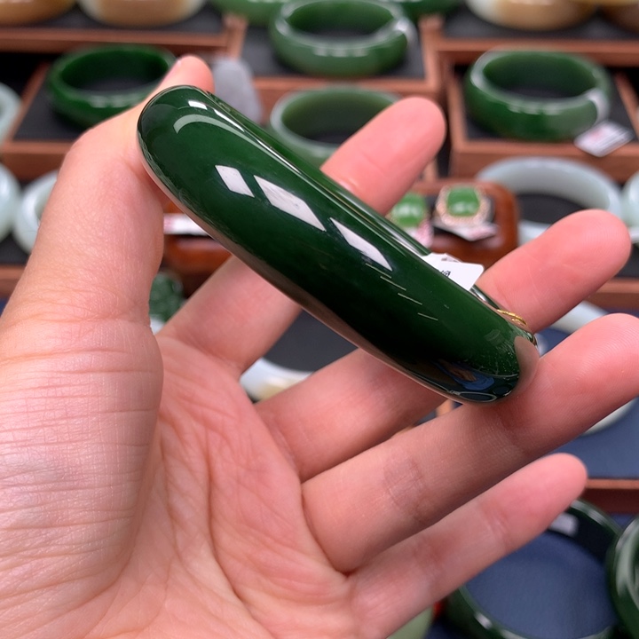 和田玉（碧玉）手镯5758圈口未镶嵌