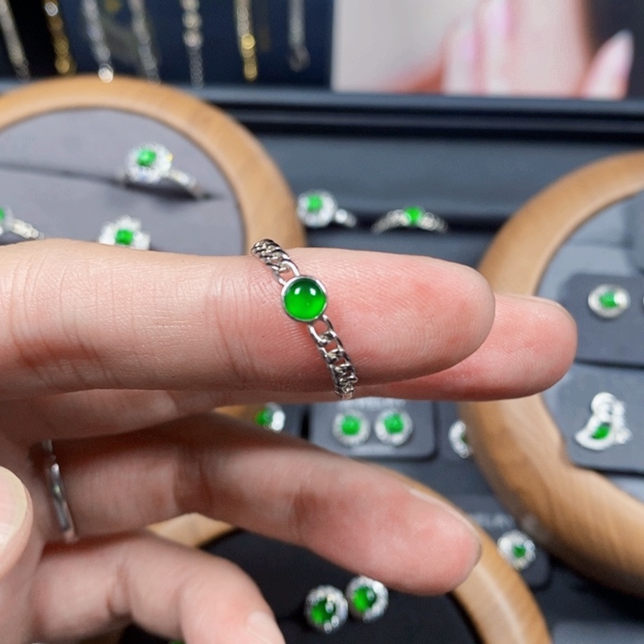 翡翠戒指未镶嵌天然翡翠款式人多人