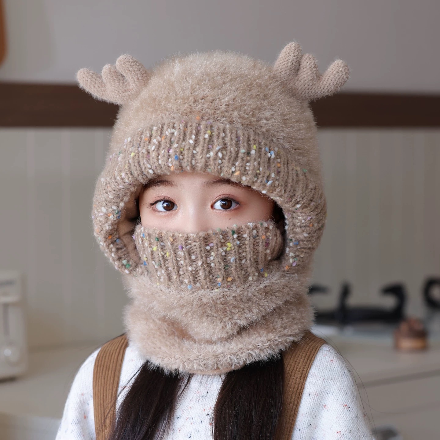 毛绒帽卡通风套头帽圆顶女帽子骑车保暖帽加厚护耳帽