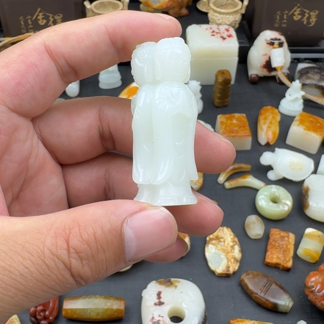 和田玉（糖玉）未镶嵌颈饰鈺*生