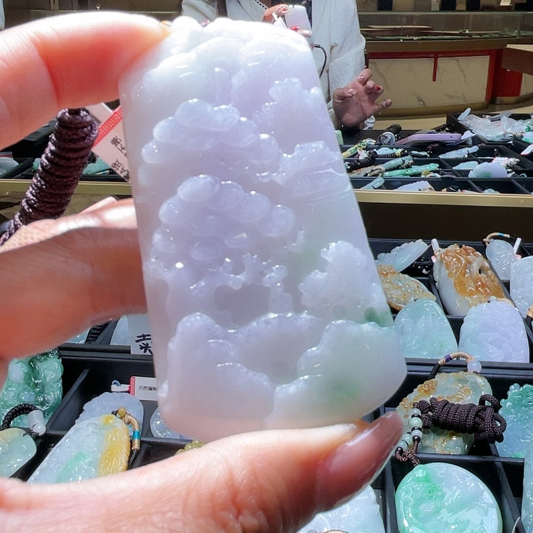 翡翠颈饰未镶嵌一个