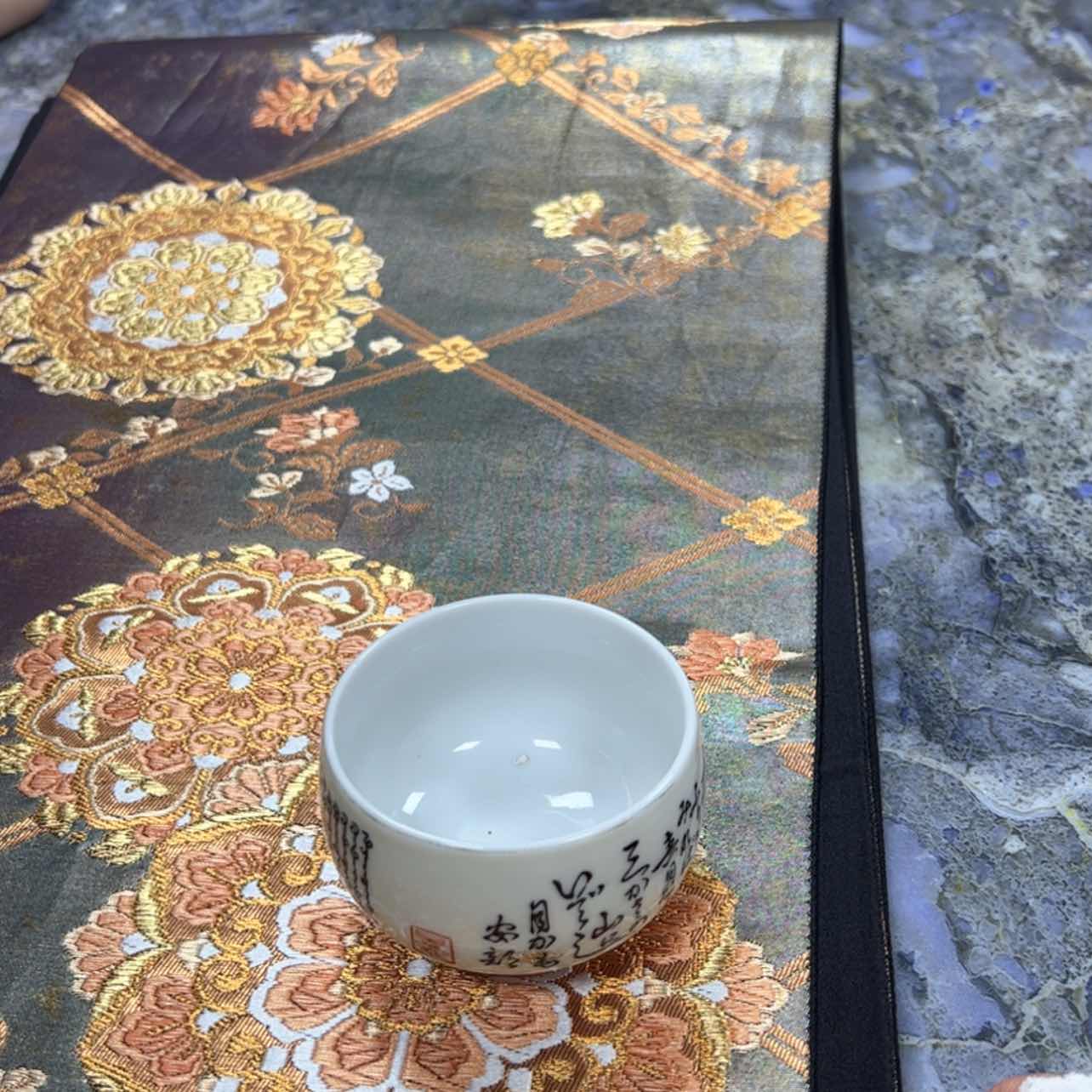 【闪购商品】果****哟陶瓷马克杯带盖勺