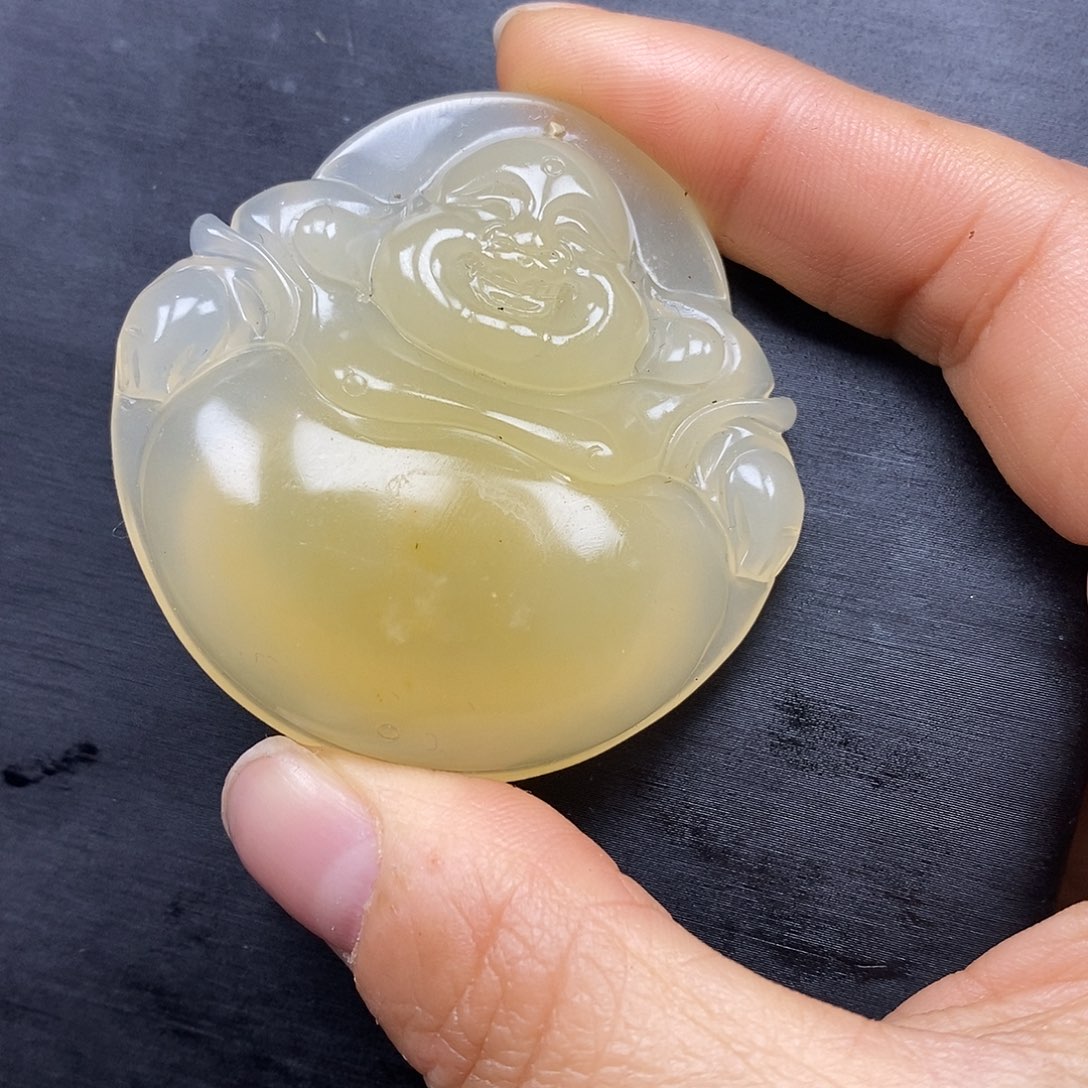 石英质玉（黄龙玉）颈饰未镶嵌