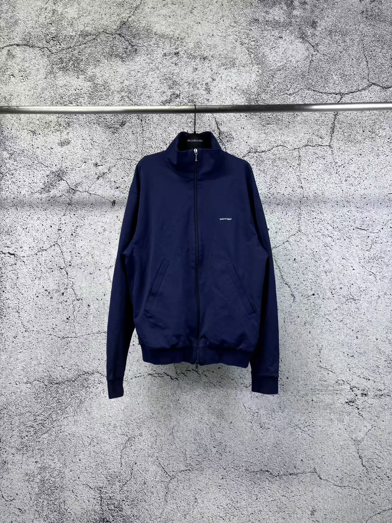 未使用 Balenciaga/巴黎世家 胸前印花拉链外套/M码/RB0198