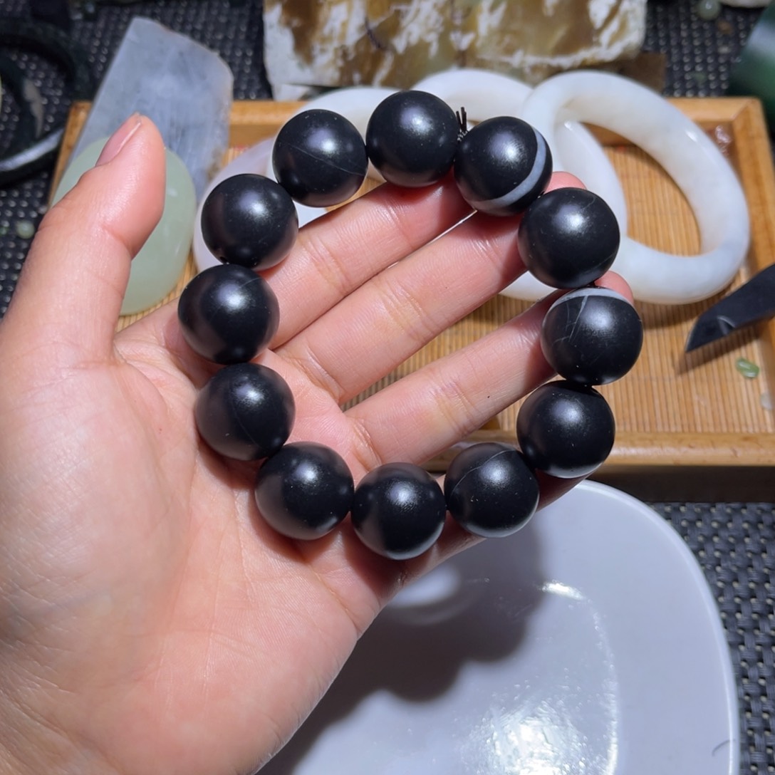 未镶嵌和田玉车挂