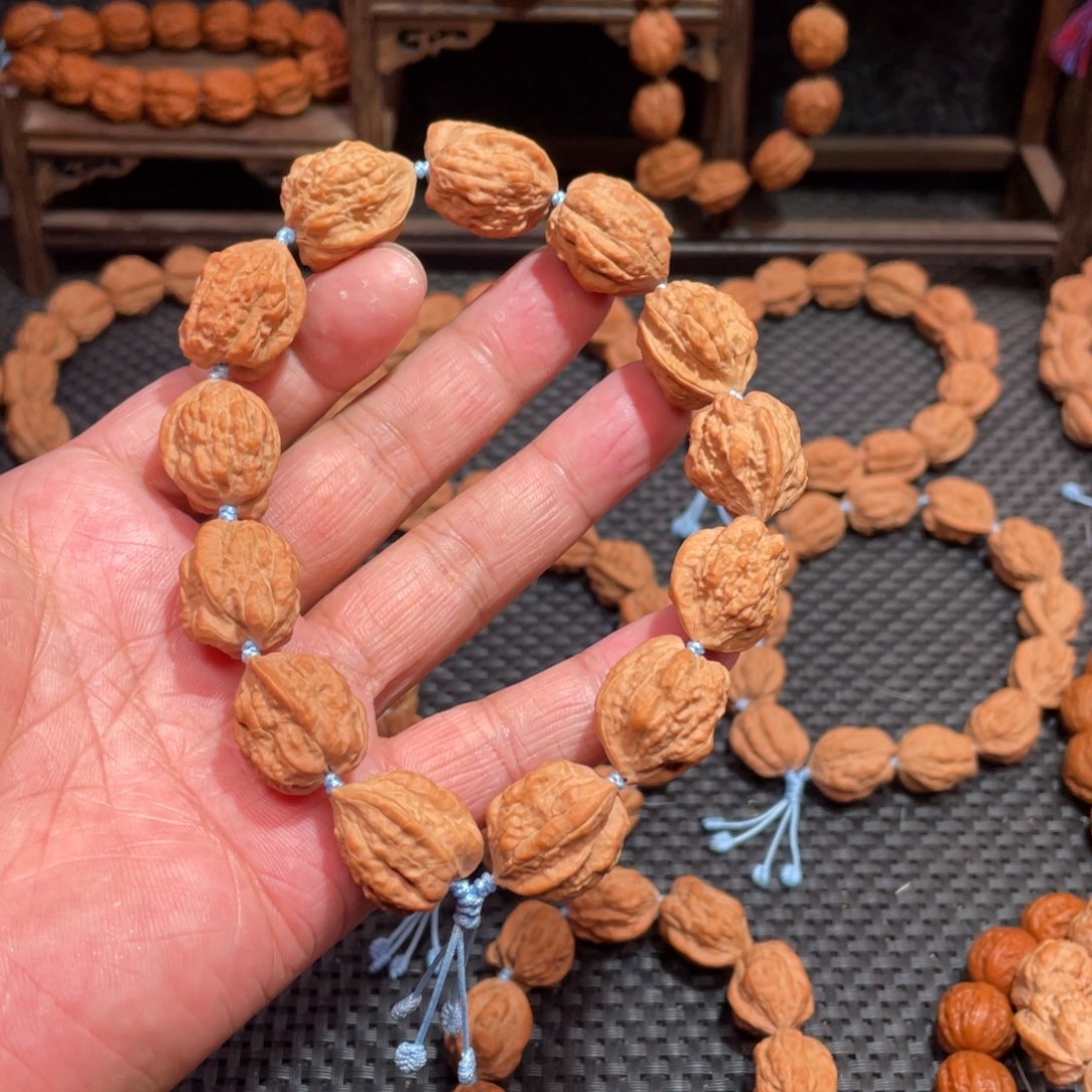 文玩核桃手串 原生态 嵩山老树异型蛤蟆头