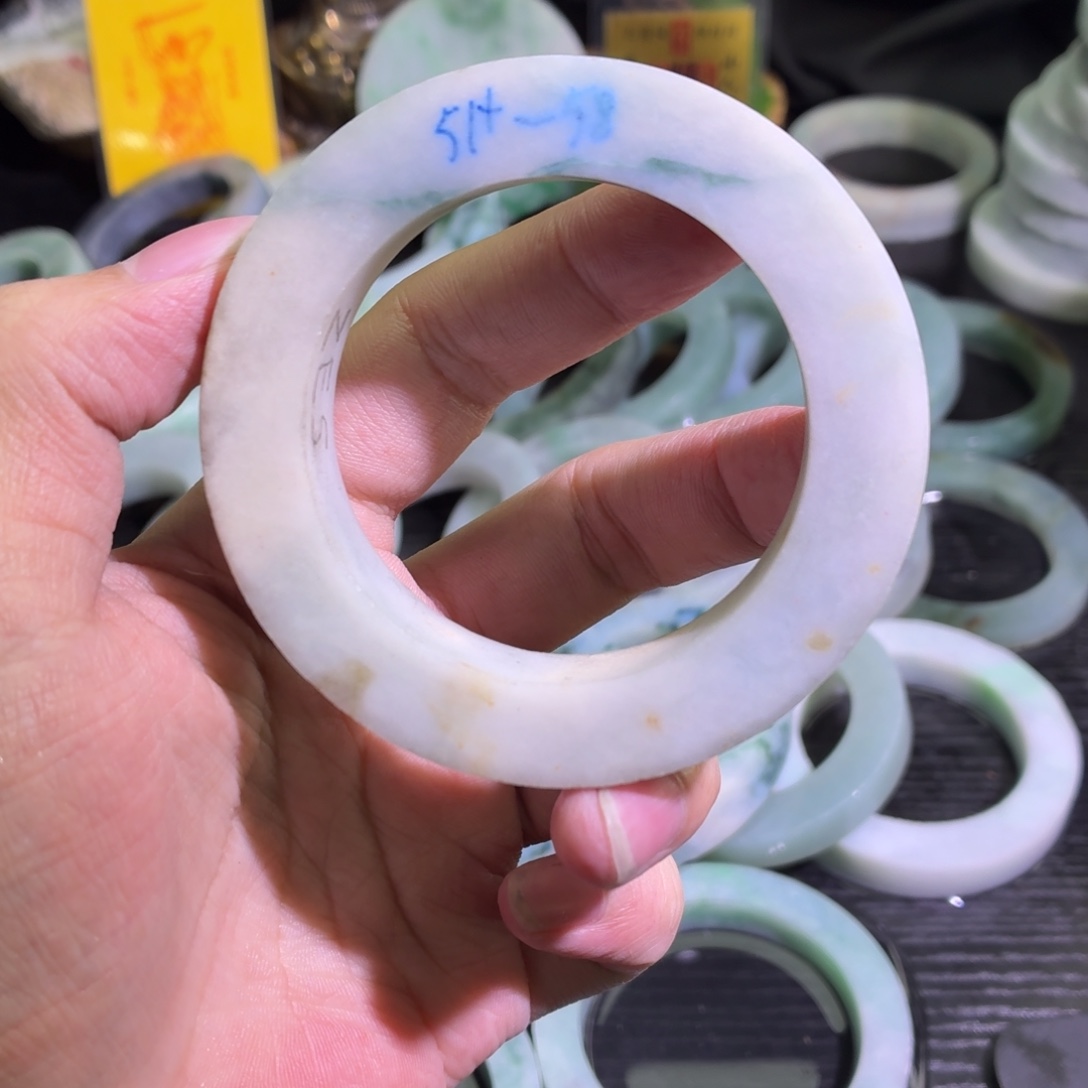 定制翡翠未镶嵌天然翡翠A货毛胚手镯定制