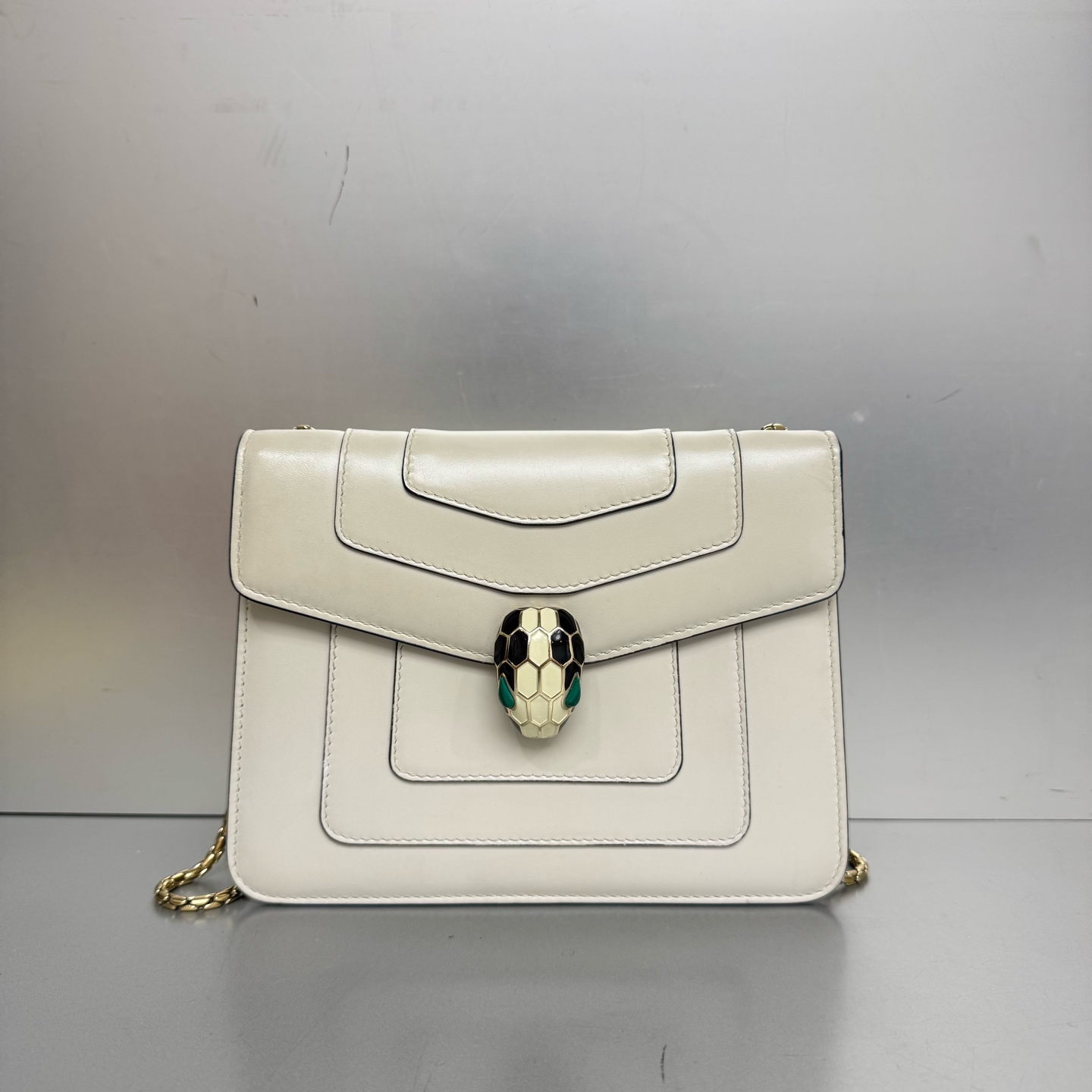 95新 BVLGARI/宝格丽 宝格丽白色蛇头包小号 99新 