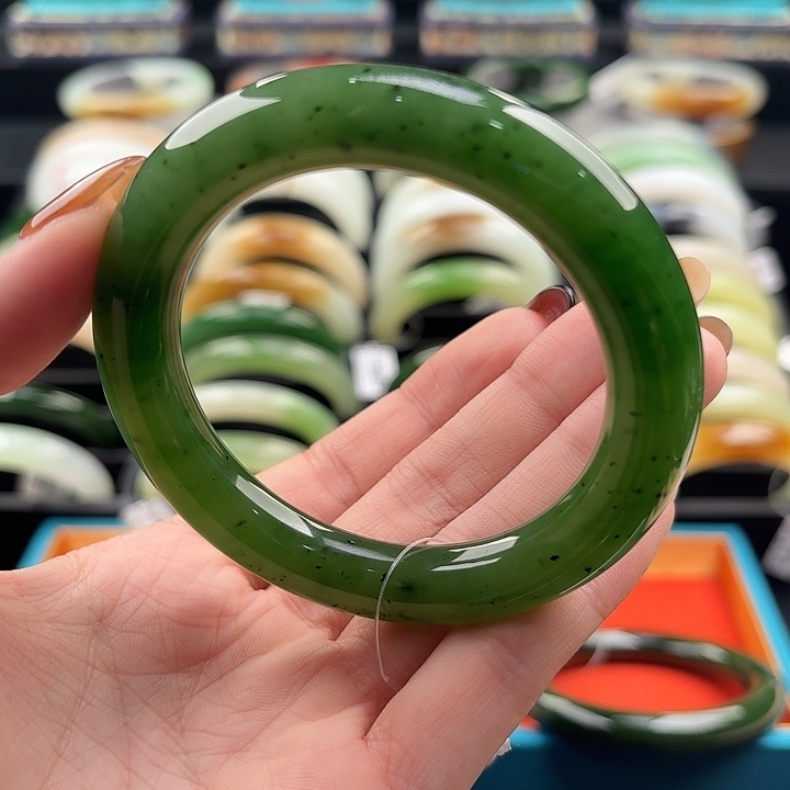 未镶嵌手镯和田玉超值推荐！胖圆放漏55.7