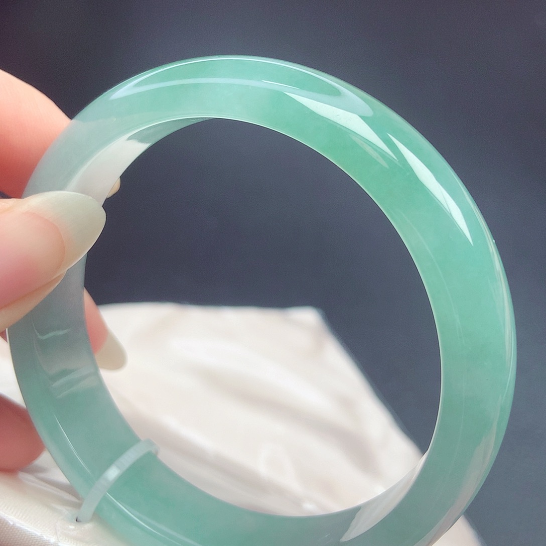 翡翠未镶嵌手镯58.3圈口