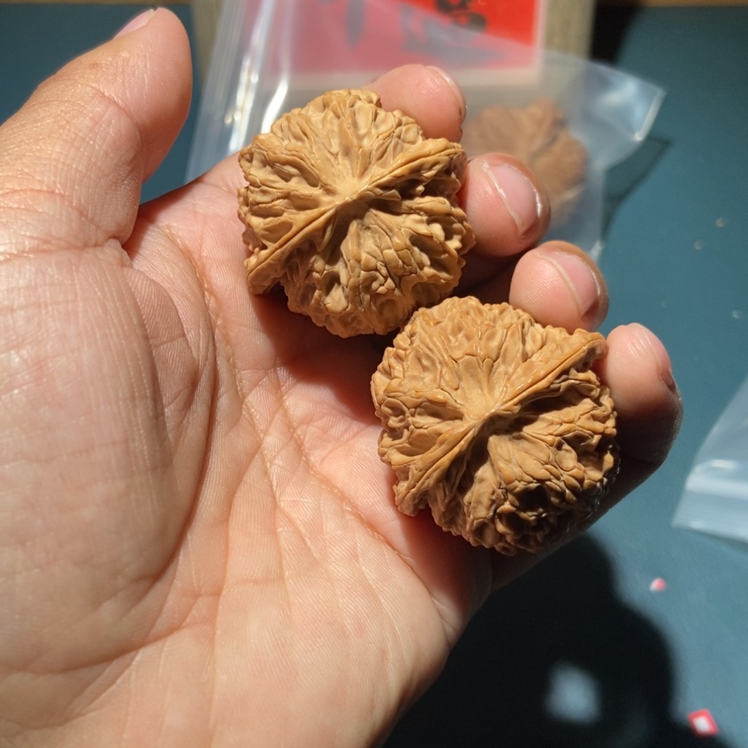 文玩核桃吊坠苹果9