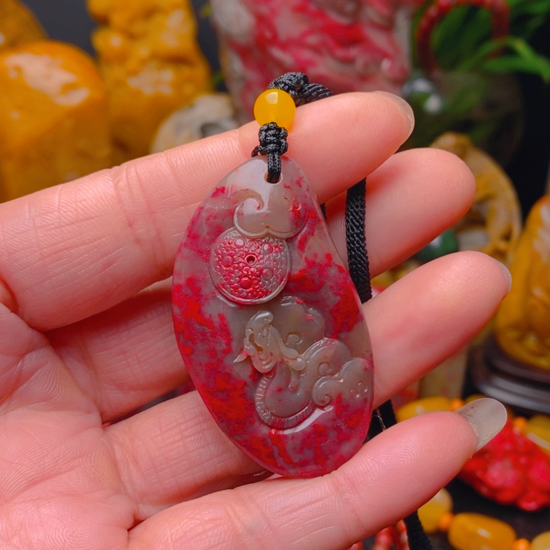 昌化鸡血石昌化鸡血石挂件