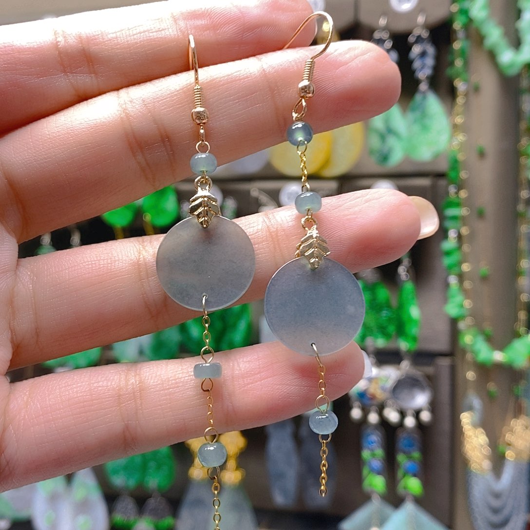 未镶嵌翡翠耳饰翡翠