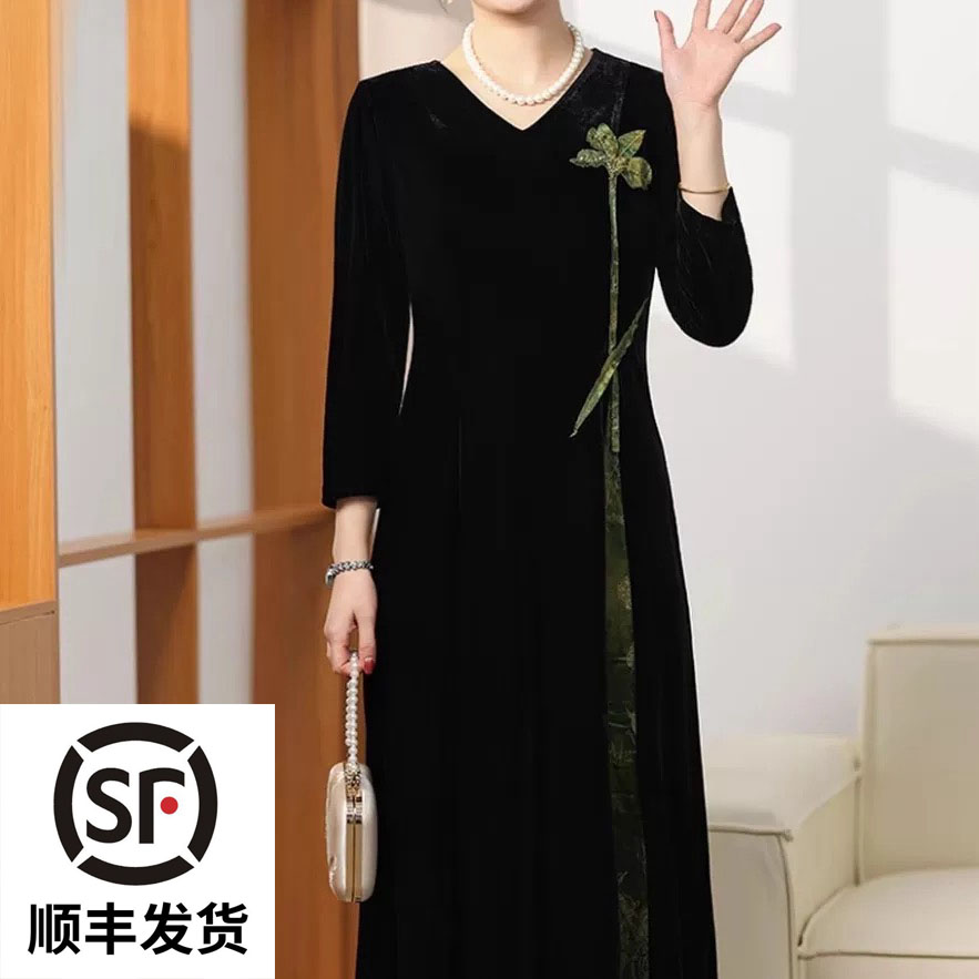 2025秋季新款时尚端庄大气新中式中年妈妈丝绒减龄改良旗袍连衣裙