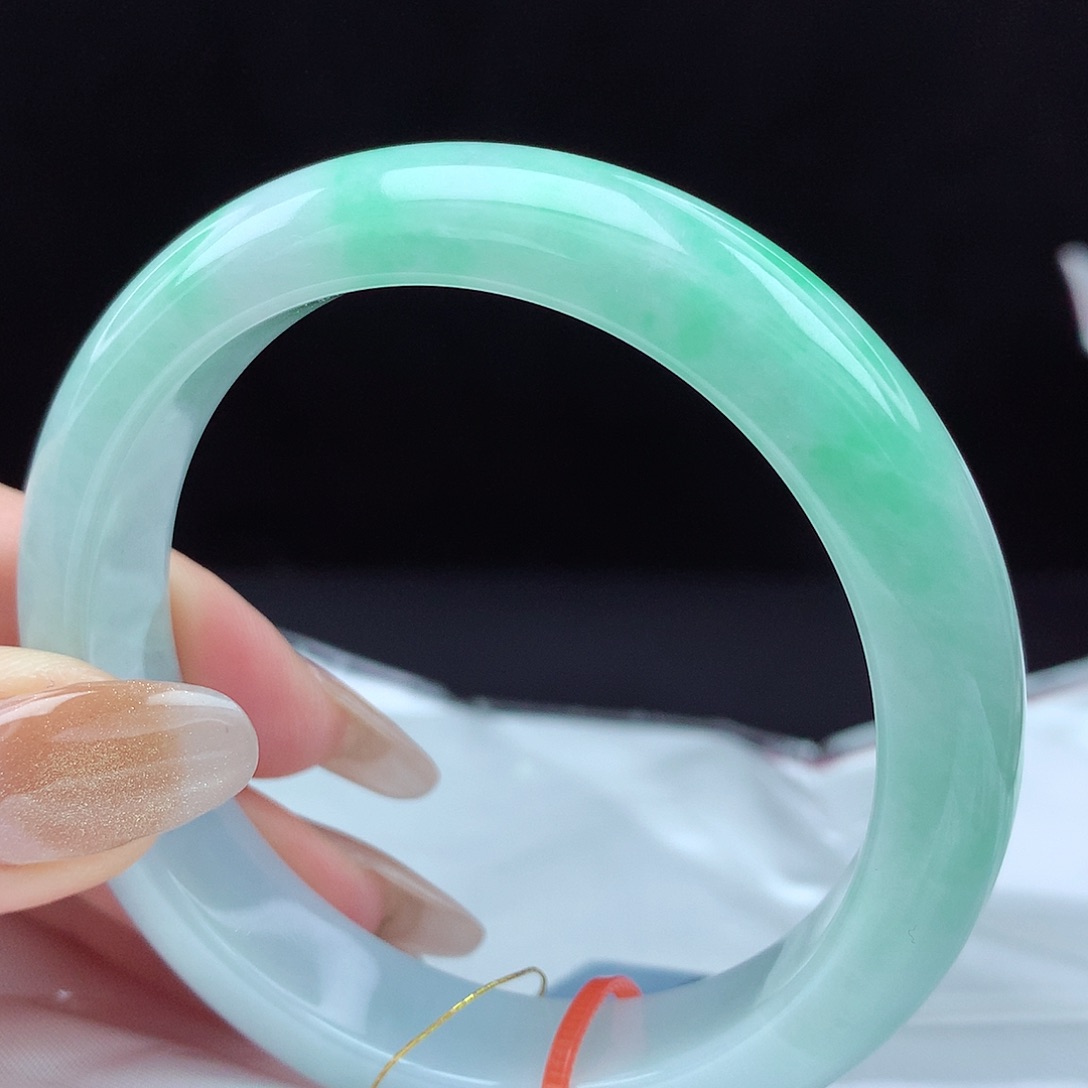 翡翠未镶嵌手镯56圈1064