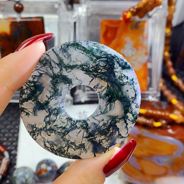 玛瑙/玉髓颈饰未镶嵌