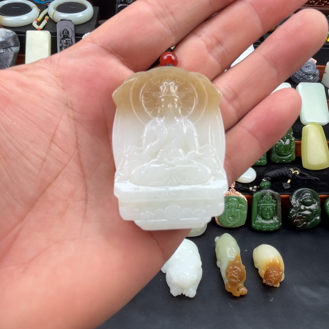 和田玉未镶嵌挂件