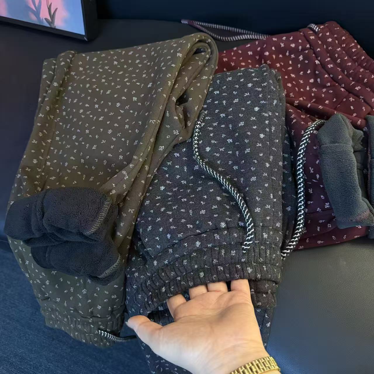 【欧千金】冬季新款加厚加绒经典黑灰花 加欧洲山羊 绒棉弹性休闲裤