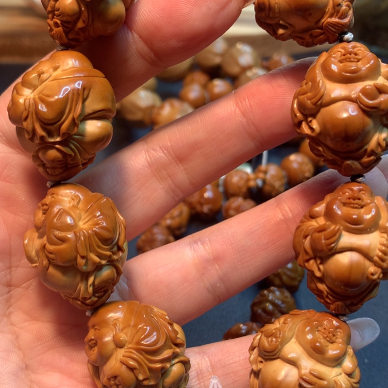 【闪购商品】橄榄核手串/手链一****发橄榄雕