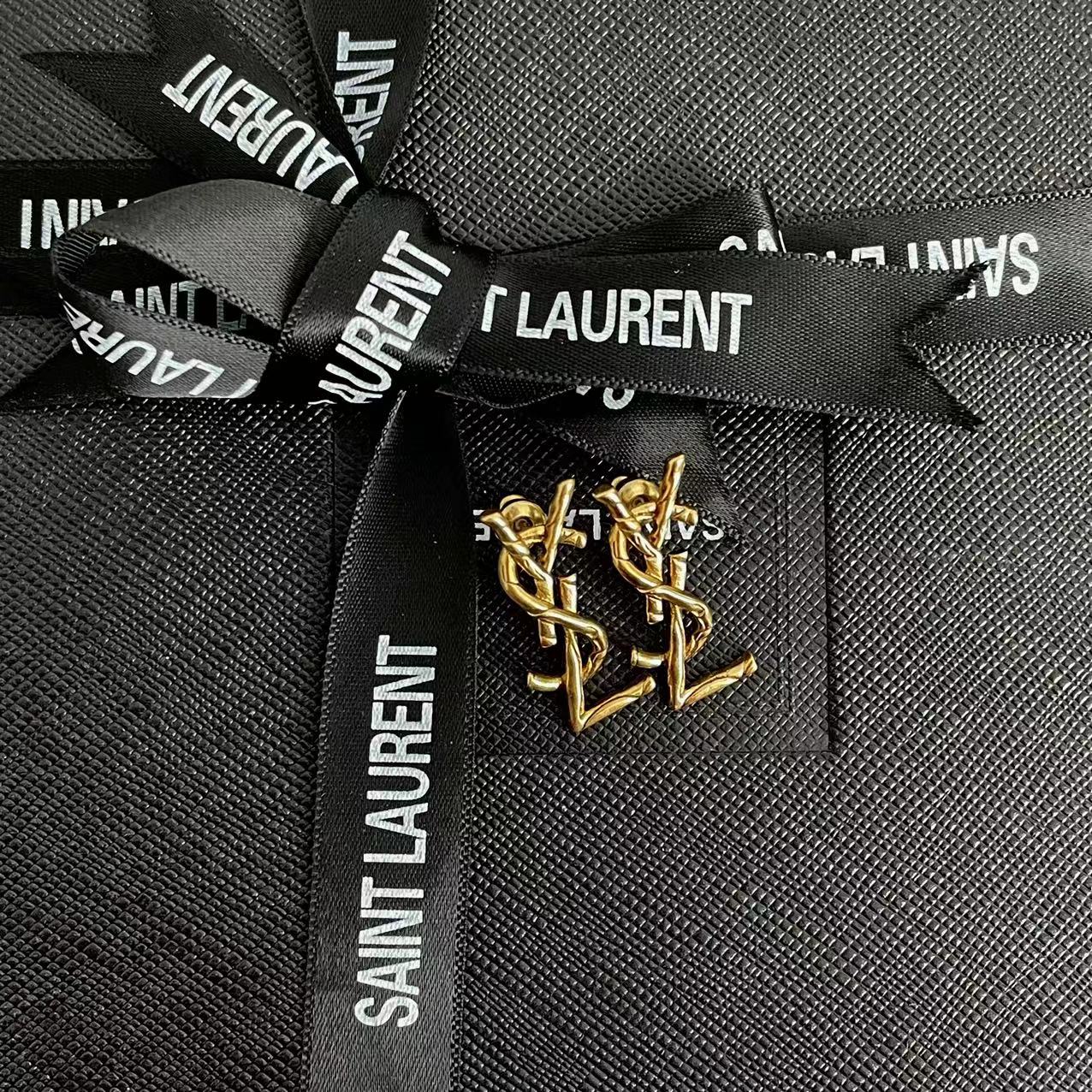 99新 YSL/圣罗兰 耳钉 E13