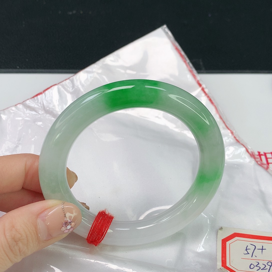 翡翠手镯未镶嵌天然翡翠A货049